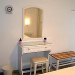 Arethousa 4* Plaka (Milos)