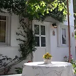 Arethousa 4*