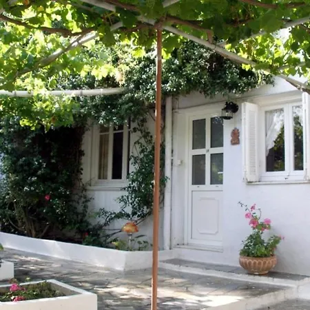 Arethousa Plaka (Milos)