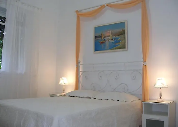 Penzion Arethousa Plaka (Milos)